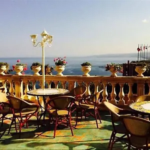 Park **** Taormina